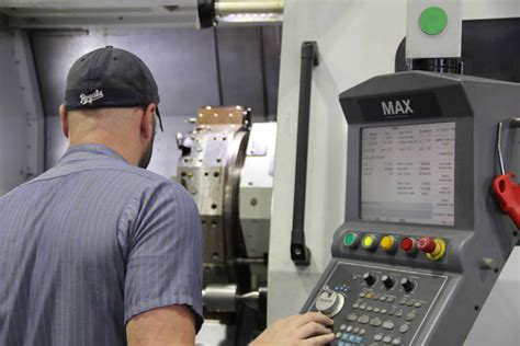 cnc machine shops in hawaii|Moo's Machine Works Inc..